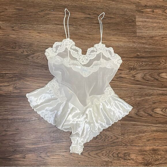 Vintage Etienne Bodysuit Sheer Lingerie Ivory White Flouncy Waist Size Small - Picture 11 of 15